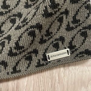 Salomon beanie
